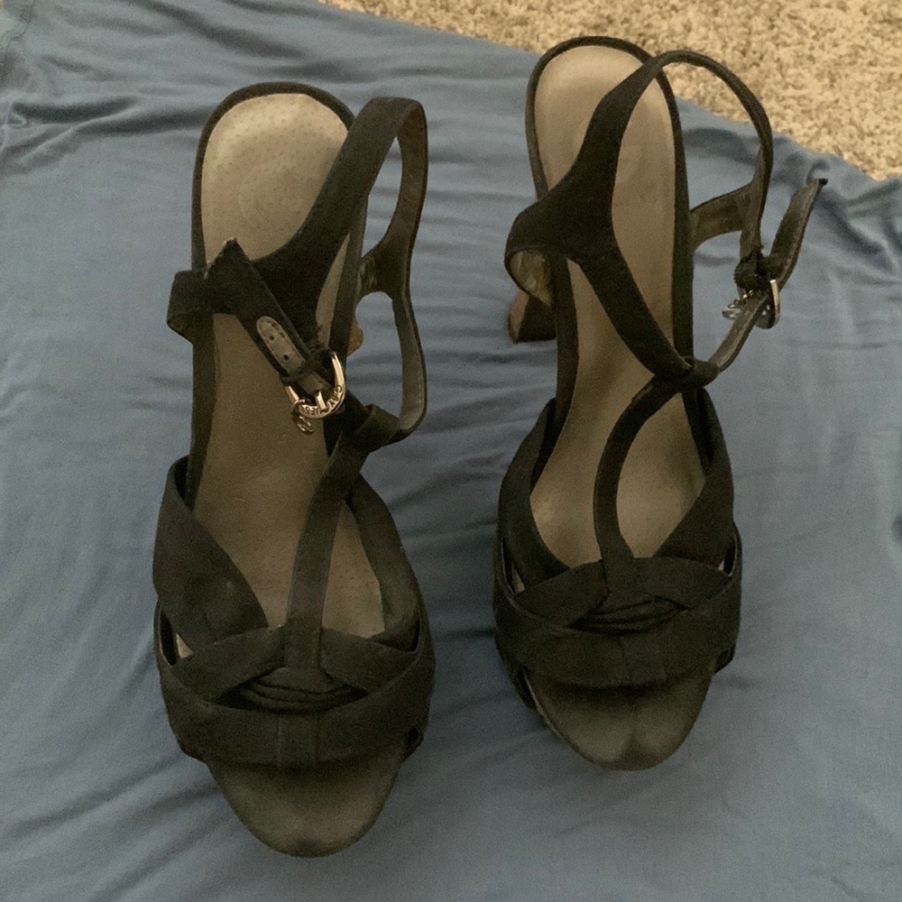 Black Guess platform heels, size 9.5”